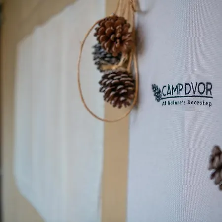 Glamping Tent Bor 豪华帐篷